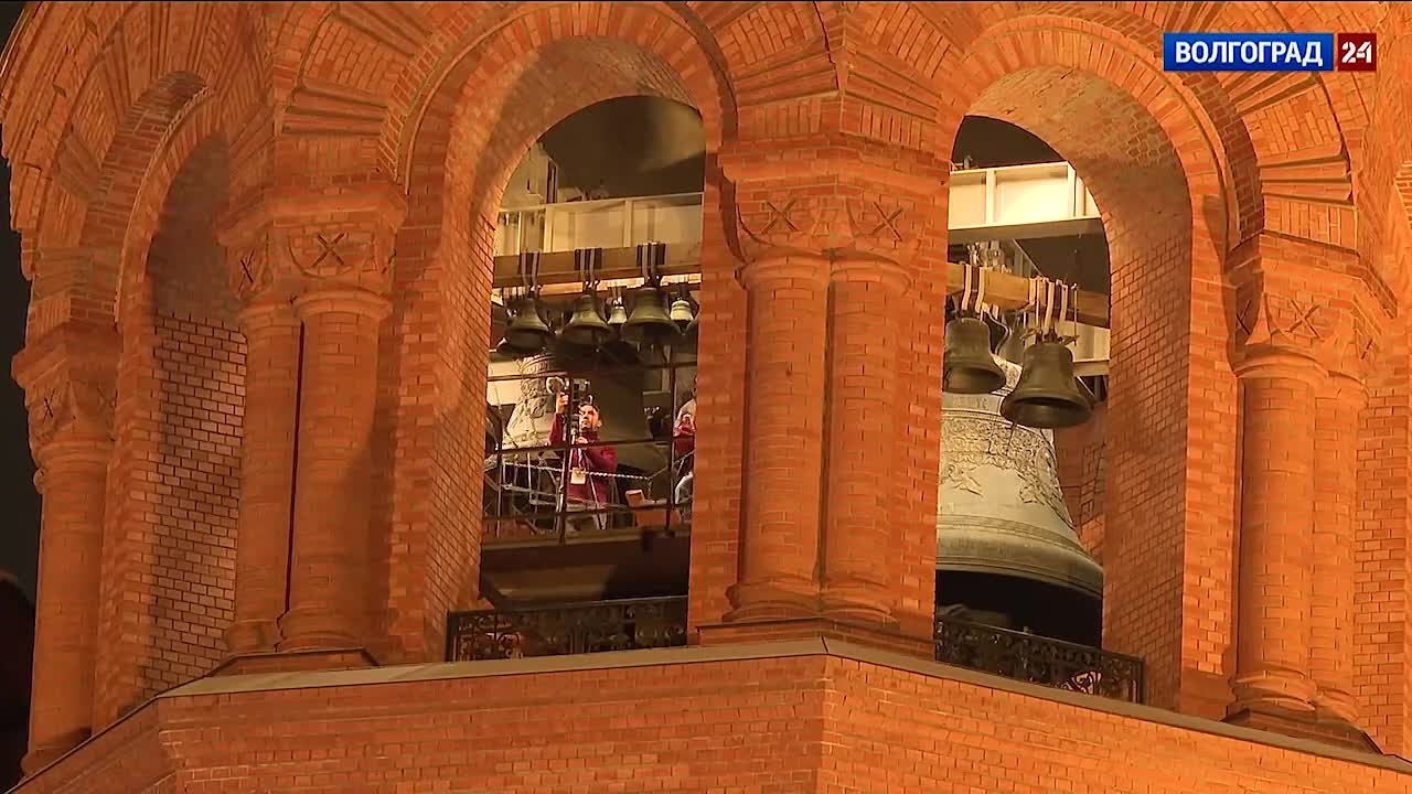 Сегодня верующие приходят в храмы по всей Волгоградской области